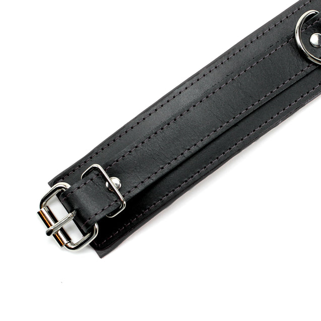 Mandrake Luxury Padded Leather Bondage Collar Black Details